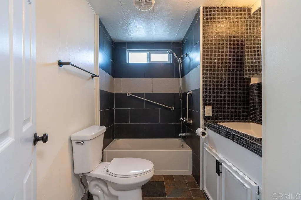 https://cdn.realtyfeed.com/cdn/127/306335956/da6cb5b9c4c33edac0753121100f0f02.webp