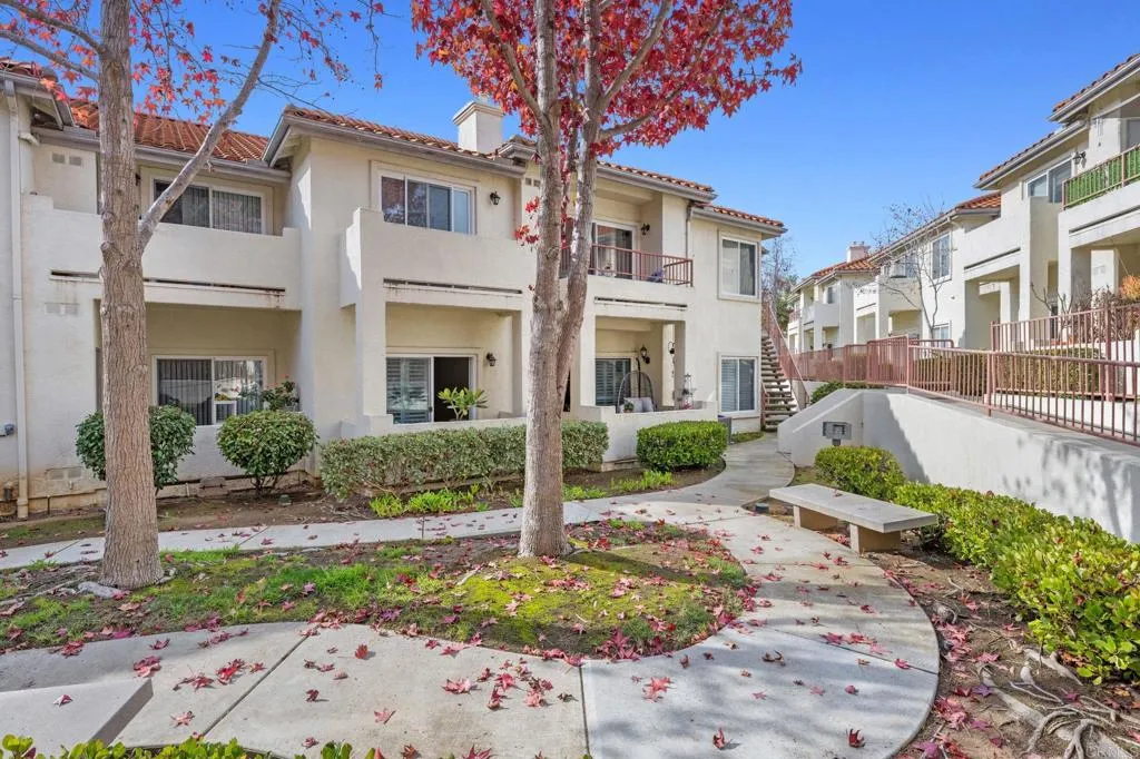 https://cdn.realtyfeed.com/cdn/127/306336349/90a6274be64dc2529312af975bb7eda8.webp