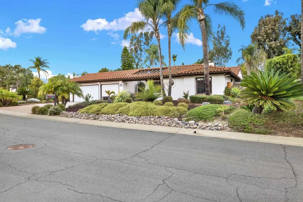 https://cdn.realtyfeed.com/cdn/127/306336399/a2b9ab73033951247771caff601802c5.webp