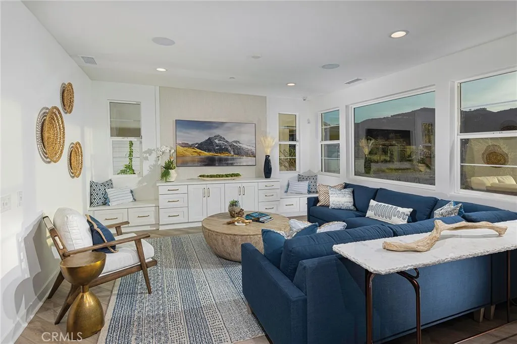 https://cdn.realtyfeed.com/cdn/127/306336534/14eb1ba987b93bc045aaf11a13c9e6b1.webp