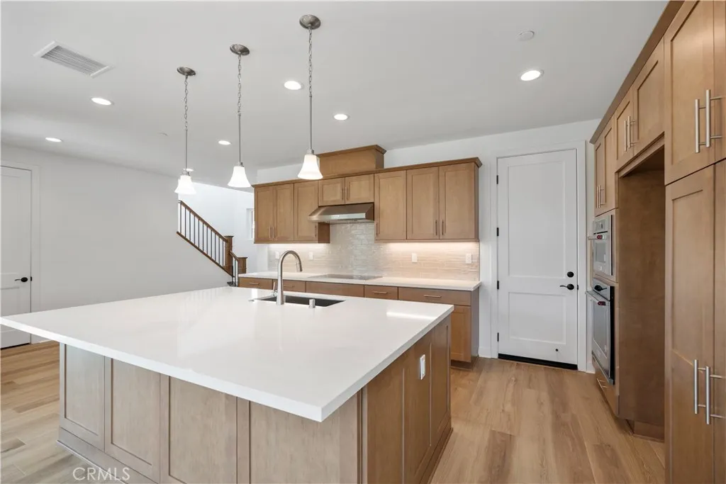 https://cdn.realtyfeed.com/cdn/127/306336534/47544d5838c7afba48b4397608bfa936.webp