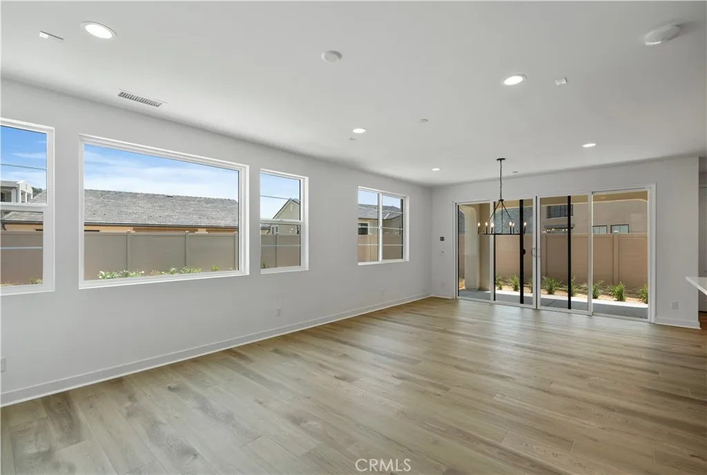 https://cdn.realtyfeed.com/cdn/127/306336534/55c6c91e934d17112f977c5483a4d11a.webp