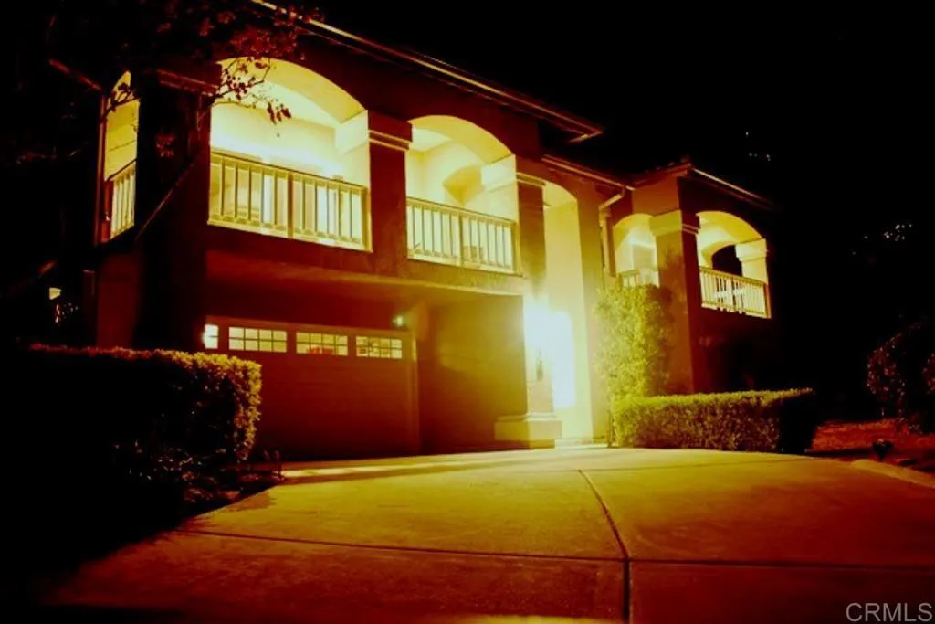 https://cdn.realtyfeed.com/cdn/127/306336655/1e0d5bdd2c410dee40fe03a4b7131c73.webp