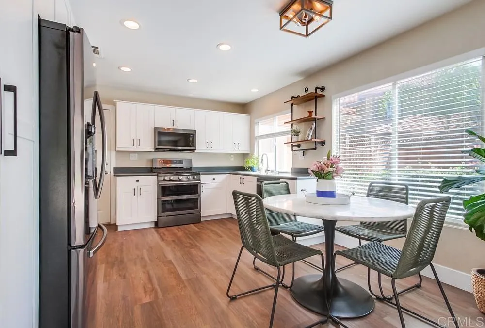 https://cdn.realtyfeed.com/cdn/127/306337448/0be49f46341e78f240e961f1486e2333.webp