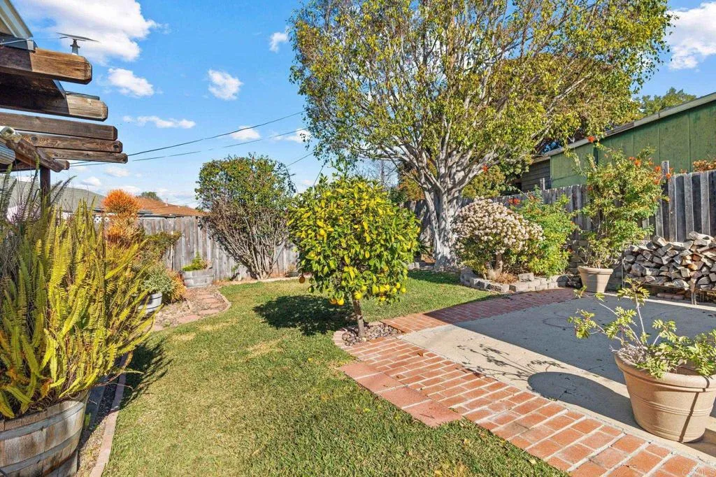 https://cdn.realtyfeed.com/cdn/127/306337682/8ed10829269b8bfba9cf956dc6976308.webp