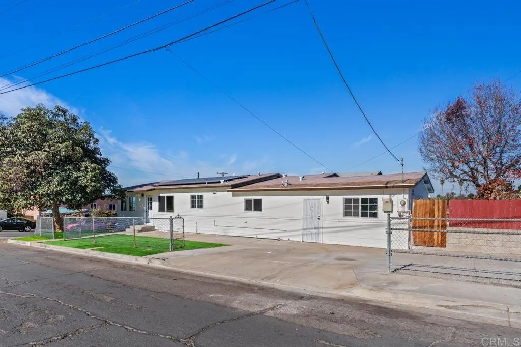 https://cdn.realtyfeed.com/cdn/127/306337756/877f54ef1ca421088068c1581c47866f.webp