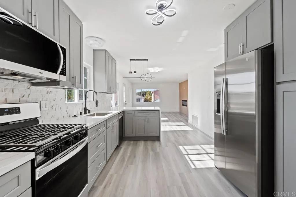 https://cdn.realtyfeed.com/cdn/127/306337756/afa0f594c516b508c67994029b961ceb.webp