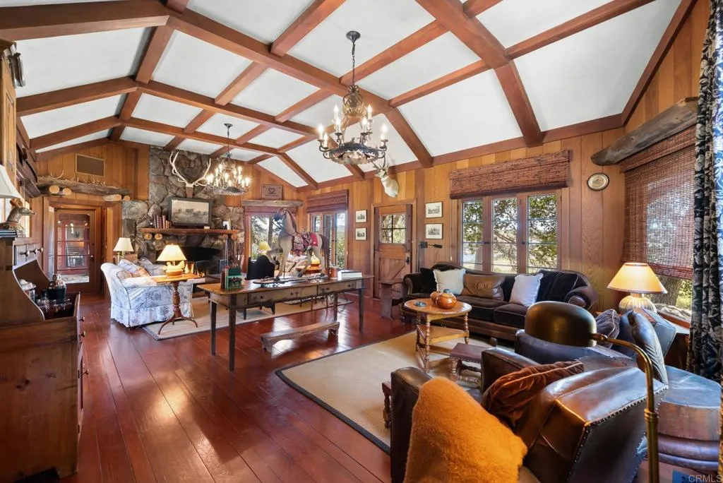 https://cdn.realtyfeed.com/cdn/127/306337985/08e44dfe5db7488a6a1a692165ce40ca.webp