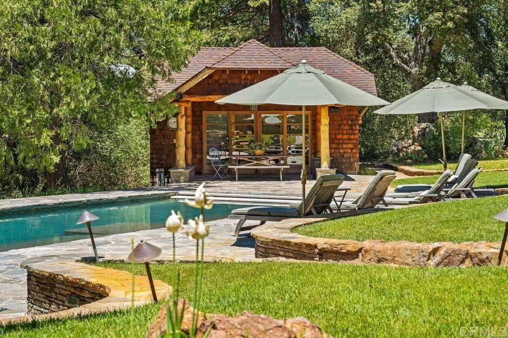 https://cdn.realtyfeed.com/cdn/127/306337985/363e9100b3f8f9a07d356074948a491e.webp