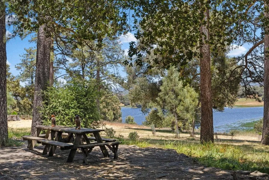 https://cdn.realtyfeed.com/cdn/127/306337985/4e6eb702dab7ea0781ac7d801295e49f.webp
