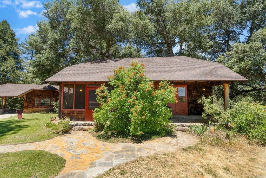 https://cdn.realtyfeed.com/cdn/127/306337985/6cfe8bb6a9179f3f0697d4e52303807f.webp