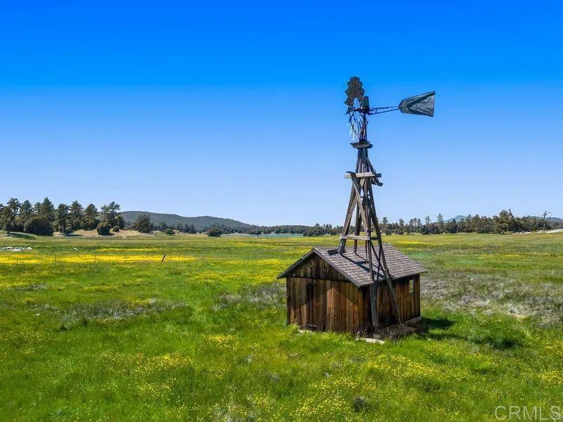 https://cdn.realtyfeed.com/cdn/127/306337985/7b37064e3094973f0b360c62fff9a8ef.webp