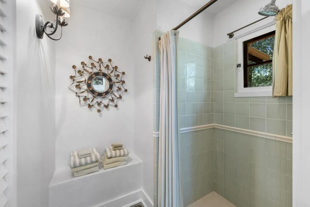 https://cdn.realtyfeed.com/cdn/127/306337985/ff64bbcca78af6be6c516c8ec596ce1c.webp