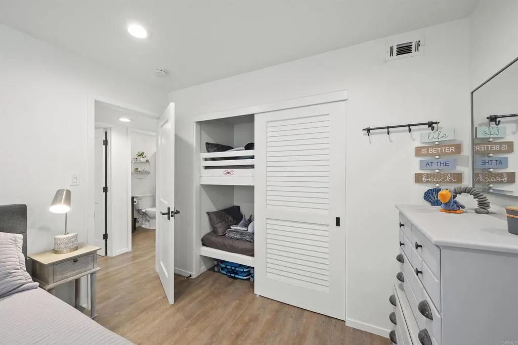 https://cdn.realtyfeed.com/cdn/127/306337988/5d203fc728ed309b72805bcf05918ab7.webp