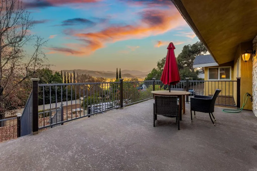 https://cdn.realtyfeed.com/cdn/127/306338345/6f82120cbba0c213df6cec1de65186ba.webp
