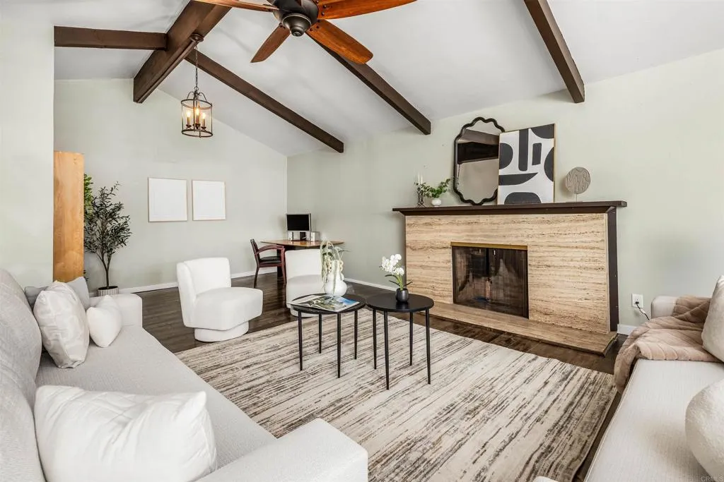 https://cdn.realtyfeed.com/cdn/127/306338345/c7487b5d758d8b5a8456e8e90b1af724.webp