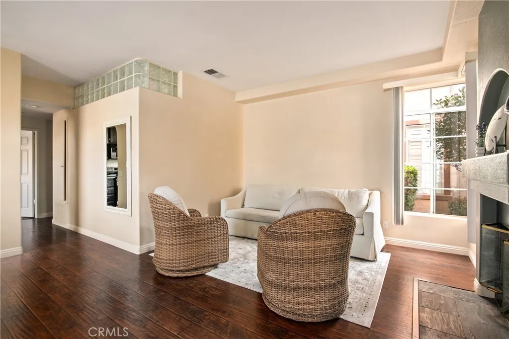https://cdn.realtyfeed.com/cdn/127/306338581/0d580a721e989f87fcf8daacd46367a2.webp
