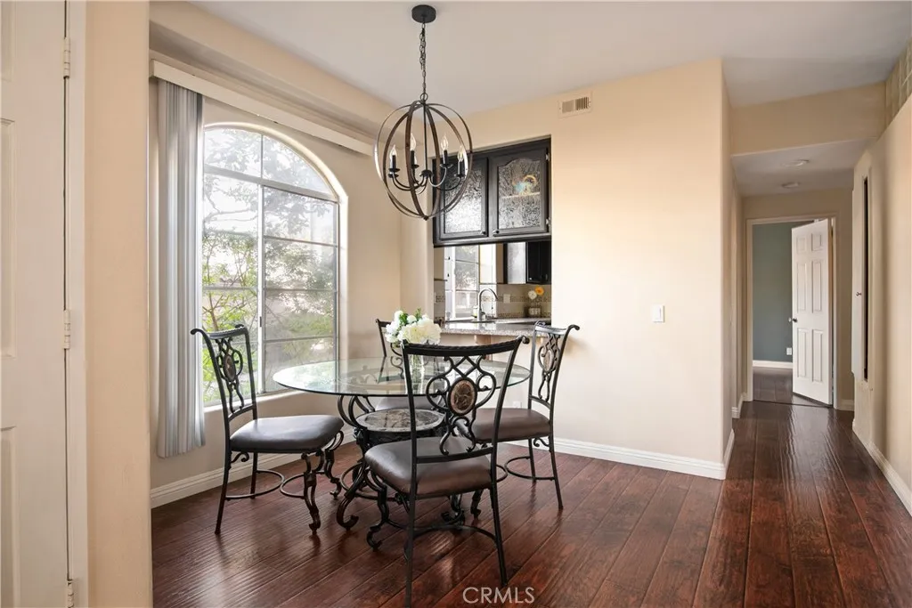 https://cdn.realtyfeed.com/cdn/127/306338581/4ce5cbc5ba54d0725e4450db32bec004.webp
