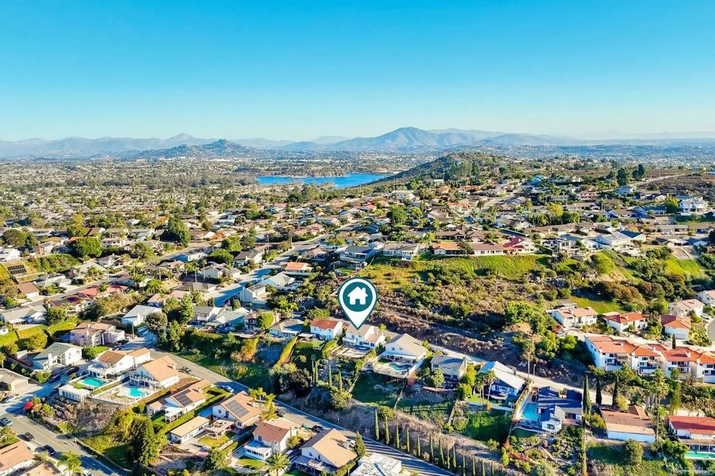 https://cdn.realtyfeed.com/cdn/127/306339533/d20508e5ab1eab906ede9390917aad00.webp