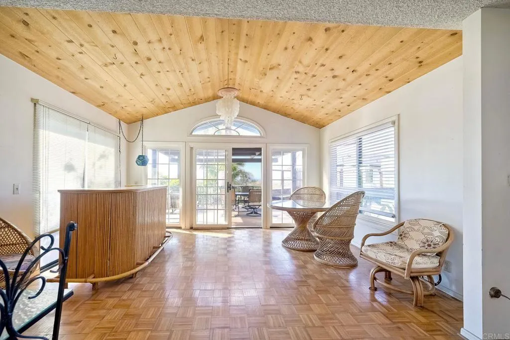 3985 Syme Drive