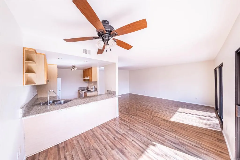 Photo #18: PTP2500297 Listing: Photo #18