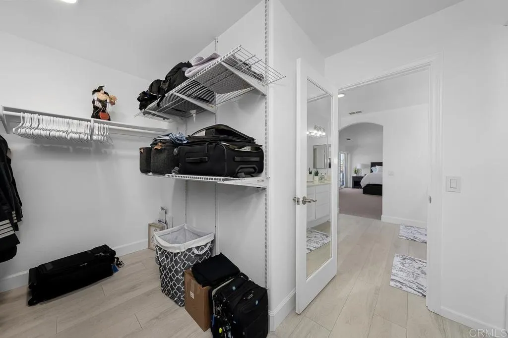 https://cdn.realtyfeed.com/cdn/127/306340556/008e8d613efee13b27e34dc72164f281.webp