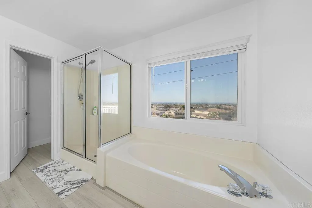 https://cdn.realtyfeed.com/cdn/127/306340556/2347e4923075ed43963d5512a7420f70.webp