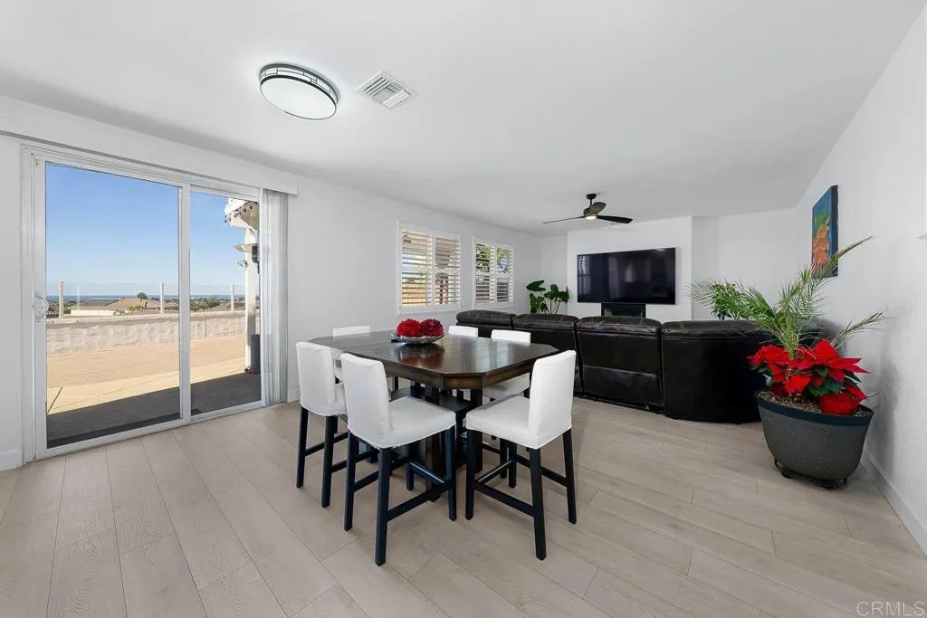 https://cdn.realtyfeed.com/cdn/127/306340556/5f329577f3d6fcd0251c350f408e0a73.webp