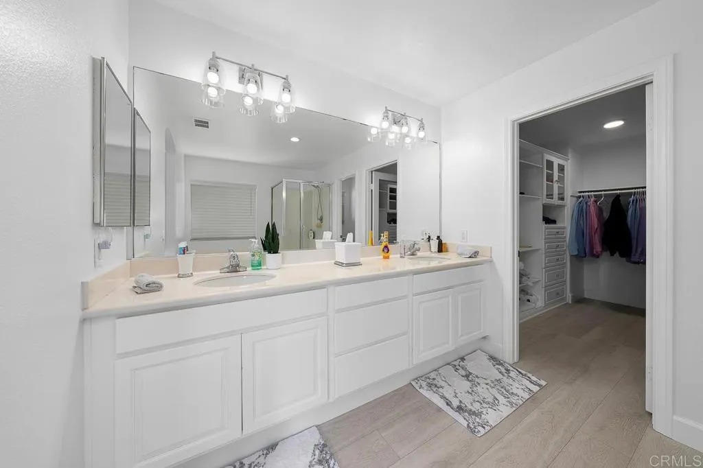 https://cdn.realtyfeed.com/cdn/127/306340556/885c7575a1d7547cba67d35224b60bd6.webp