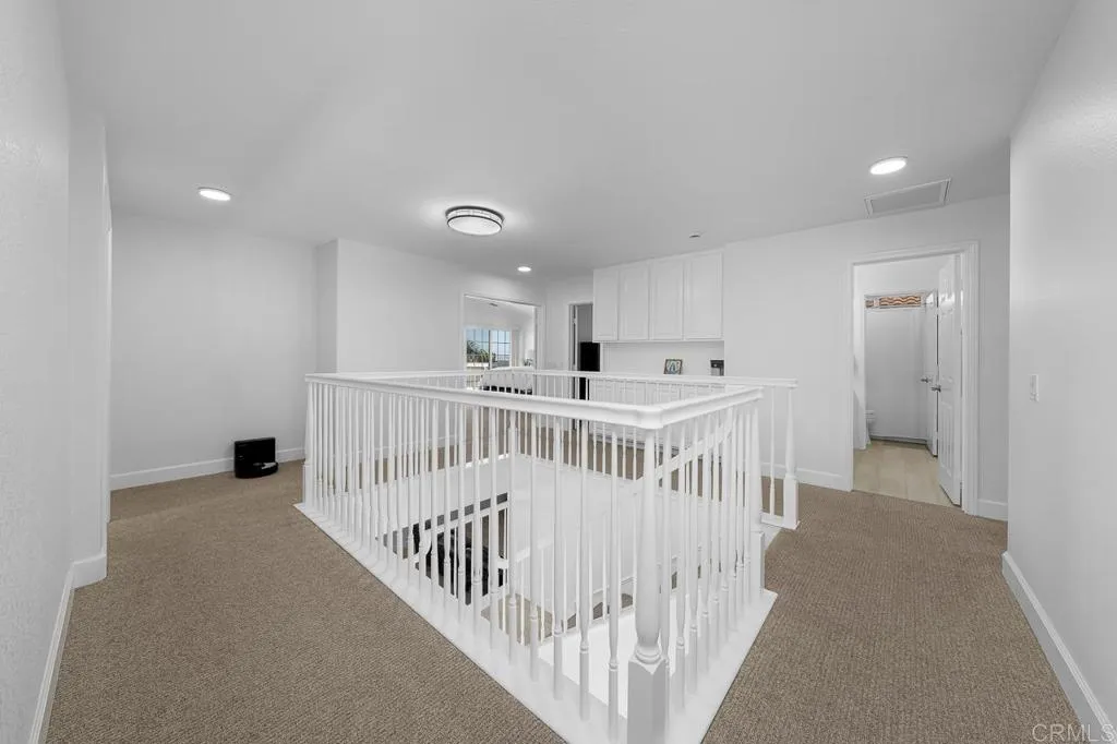 https://cdn.realtyfeed.com/cdn/127/306340556/c8fd8e056dfd73df587294e9c9373787.webp