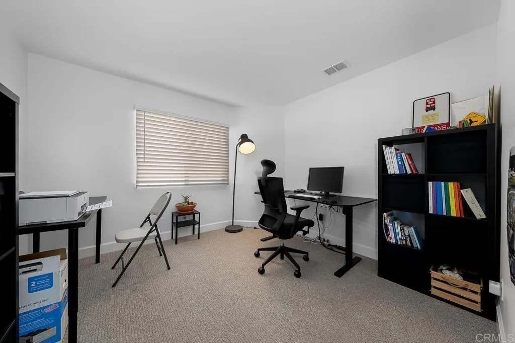 https://cdn.realtyfeed.com/cdn/127/306340556/d0e38259ff5b46cebe1696097bae80ad.webp