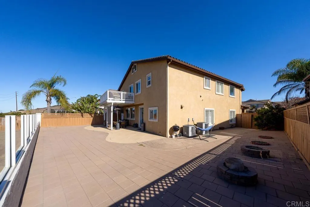https://cdn.realtyfeed.com/cdn/127/306340556/d9b8332f826e57a2eaa1372171df93f7.webp