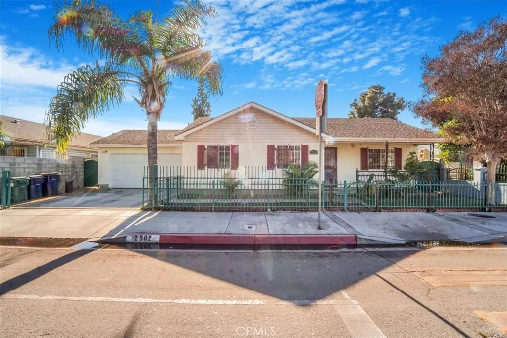 2502 Santa Ana Boulevard North, Los Angeles, Ca 90059 - Main photo, Los Angeles, CA