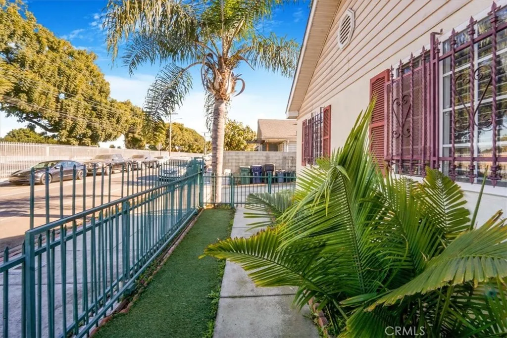 2502 Santa Ana Boulevard North, Los Angeles, Ca 90059 - Photo 4 of 32, Los Angeles, CA