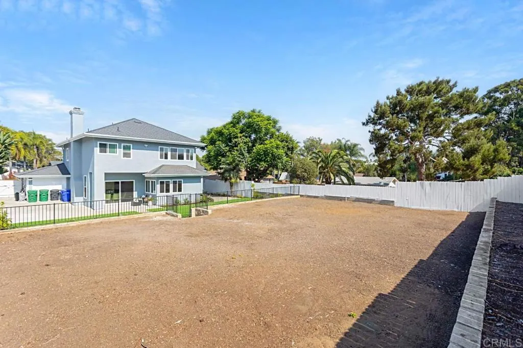 https://cdn.realtyfeed.com/cdn/127/306341491/44fdfefa450b246423add041bc5e428c.webp