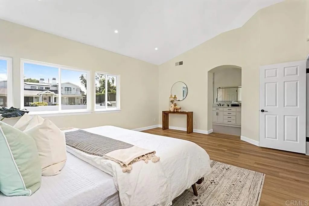 https://cdn.realtyfeed.com/cdn/127/306341491/74d5a78432ad710f6c1c7536b84c453e.webp