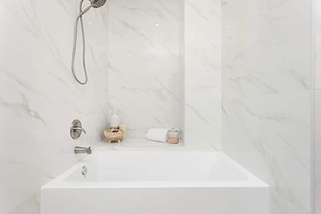https://cdn.realtyfeed.com/cdn/127/306341491/78130c2ec4769efd6b185e069824245d.webp