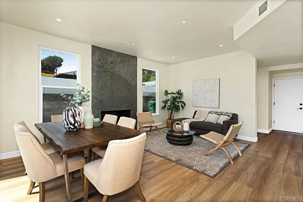 https://cdn.realtyfeed.com/cdn/127/306341491/94e50d74520284590d5975813bb92335.webp