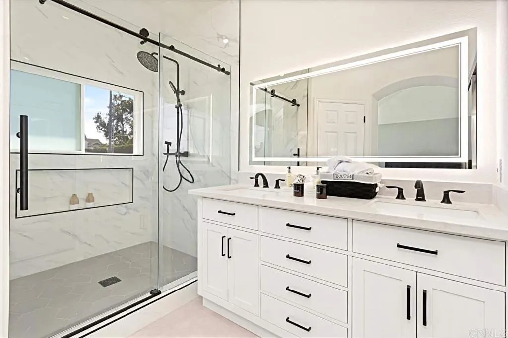 https://cdn.realtyfeed.com/cdn/127/306341491/bf445ad01df16ad6f877dd8c327a377a.webp