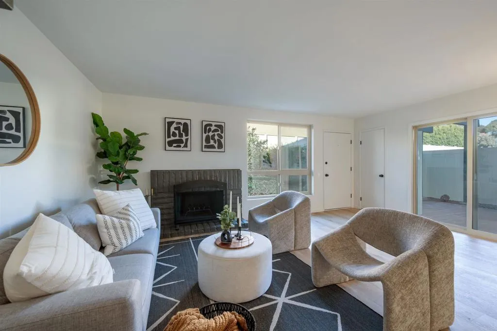 Photo #2: PTP2500358 Listing 