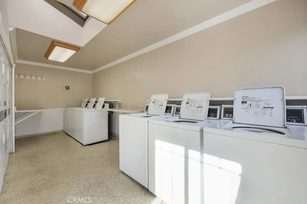Photo #8: SW25010058 Listing: Photo #8