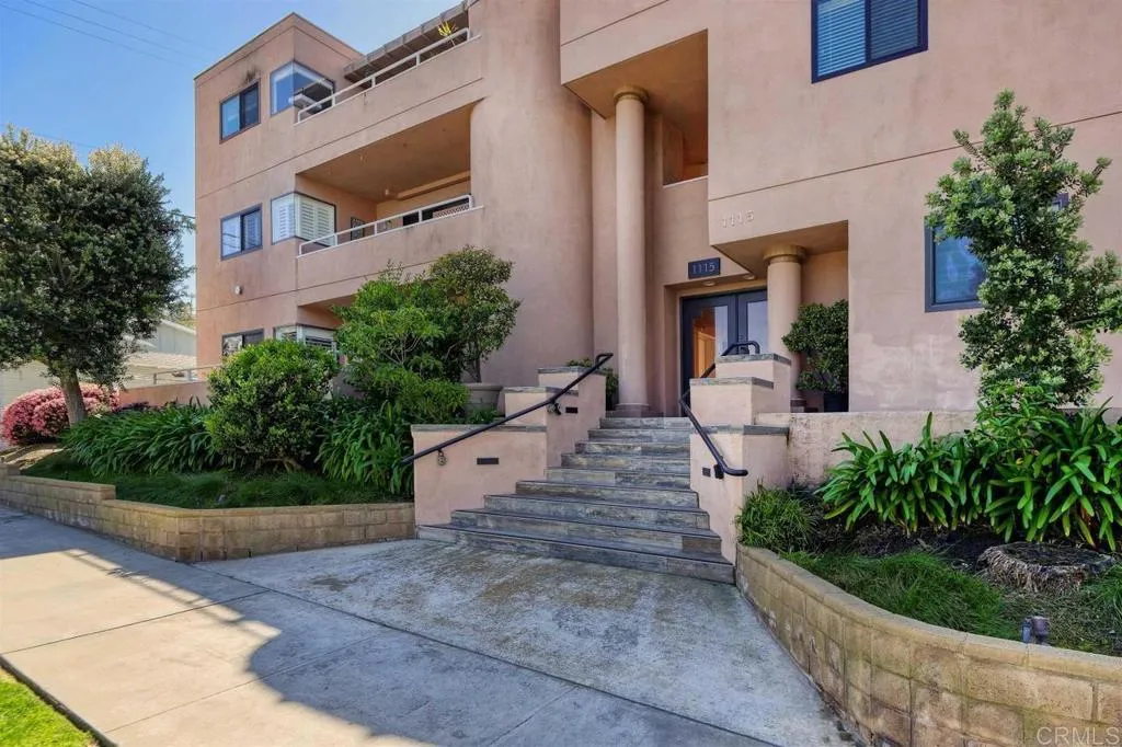 More Details about MLS # NDP2500480 : 1115 PEARL ST UNIT 4