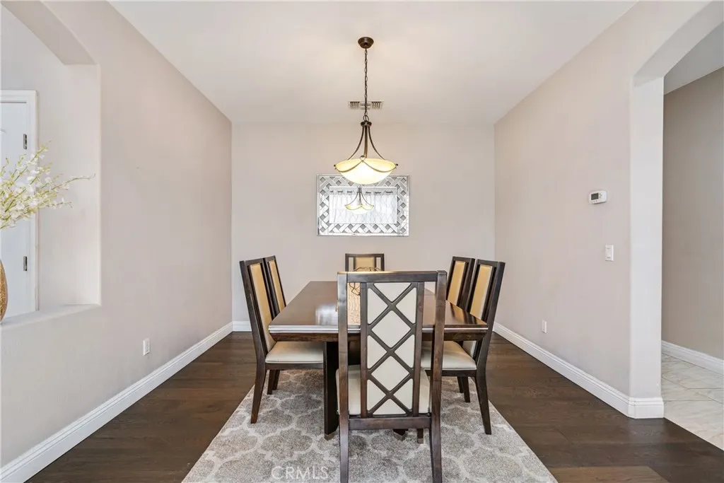 https://cdn.realtyfeed.com/cdn/127/306343385/22b0505866cf7c3f90084bad42547557.webp