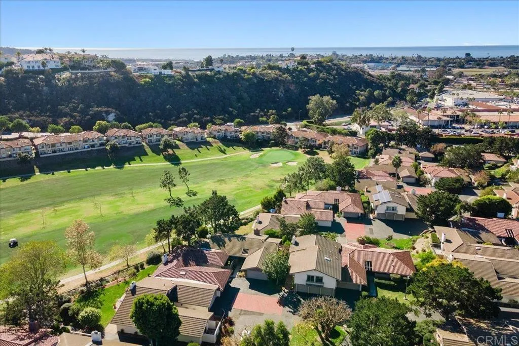 https://cdn.realtyfeed.com/cdn/127/306343575/d01725920e385edffa97bf3bca0a4d36.webp