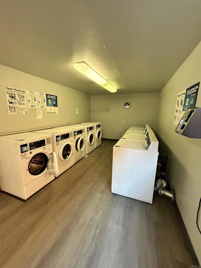 https://cdn.realtyfeed.com/cdn/127/306343681/99d8e5ef142a7ecda9f5e5983ff34e37.webp