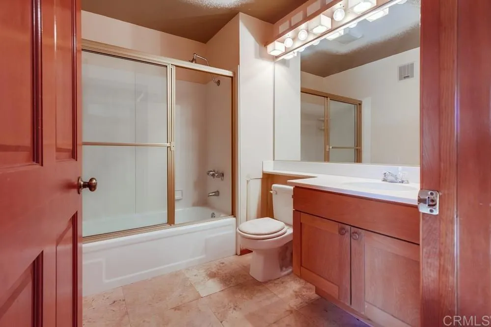 https://cdn.realtyfeed.com/cdn/127/306344069/ca7f2a634b886f47bad3ccc58b49c059.webp