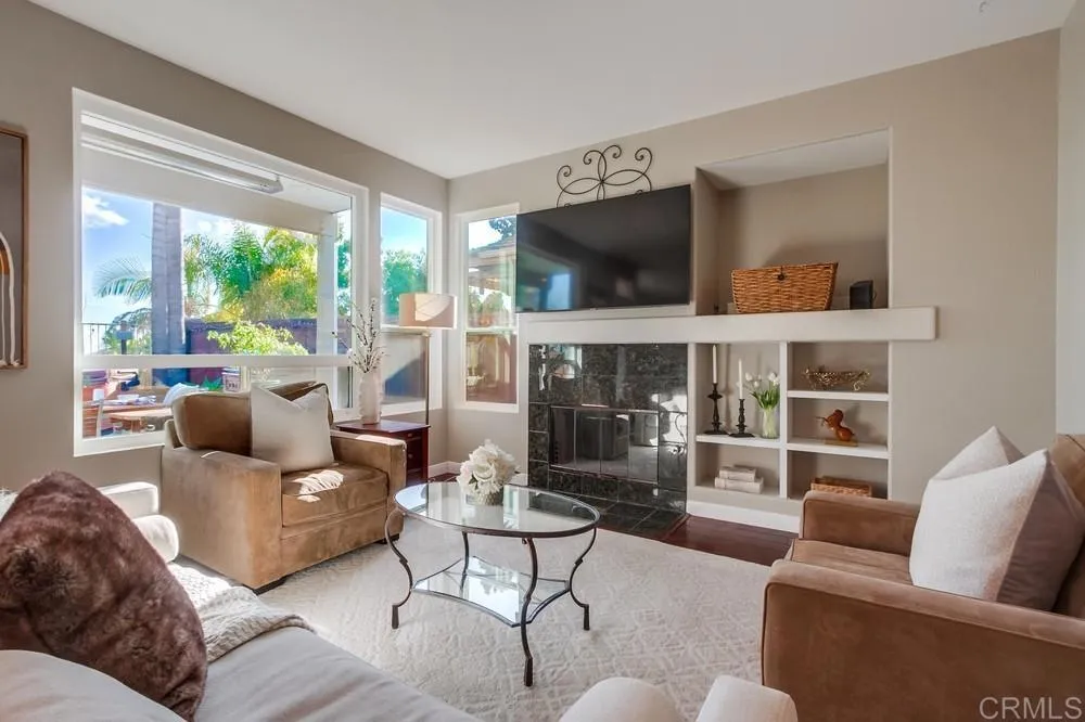 https://cdn.realtyfeed.com/cdn/127/306344109/3456cef553f367a8f416b5c93d8c87c9.webp