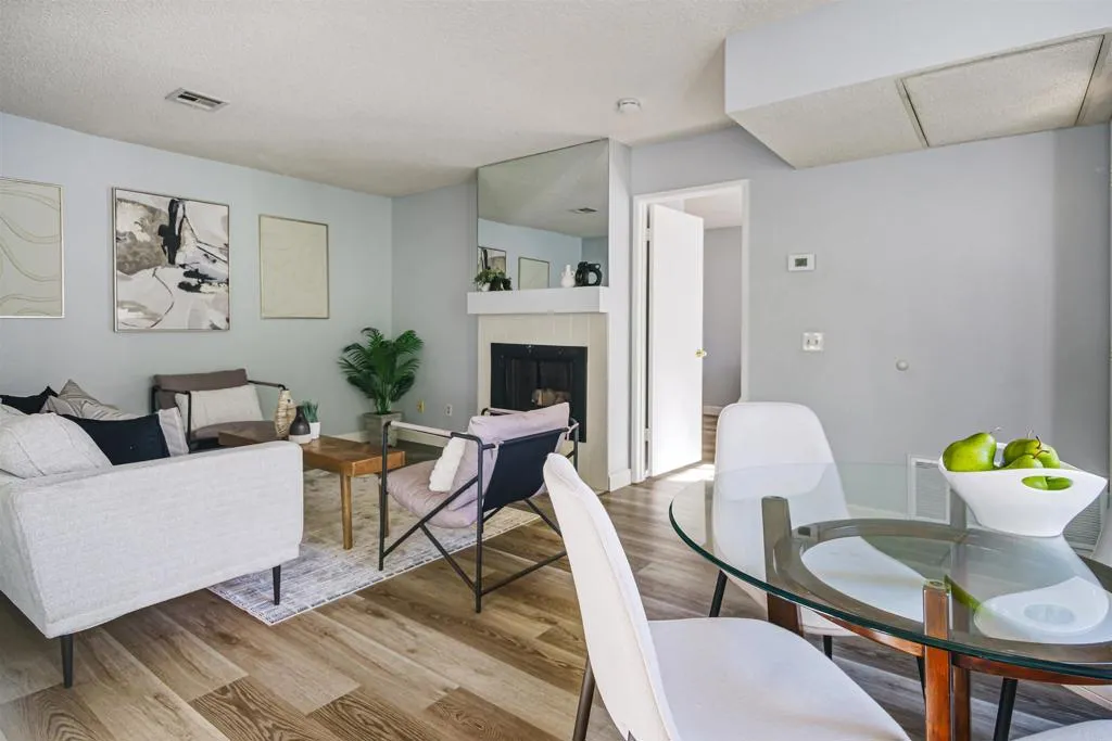https://cdn.realtyfeed.com/cdn/127/306344314/cb63e467cf3d080247bf296beddad129.webp