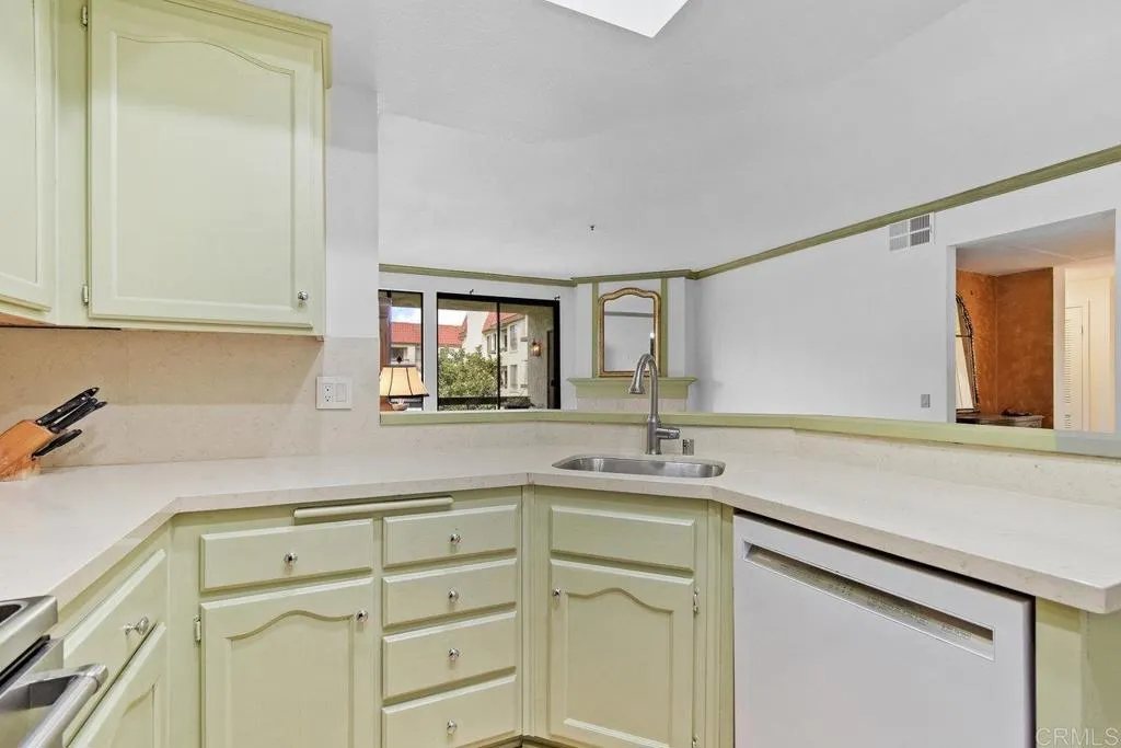 Photo #5: PTP2500453 Listing 