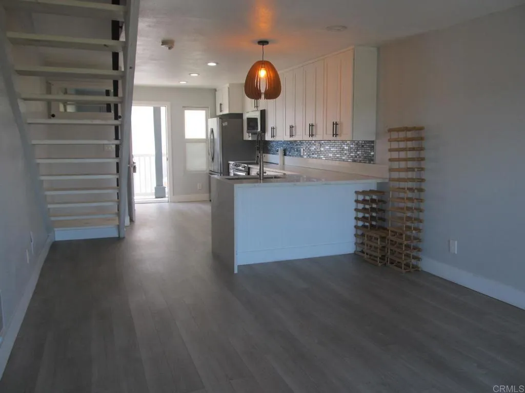 https://cdn.realtyfeed.com/cdn/127/306344592/50c13bb0999272add69e1b9f6f7c3e01.webp